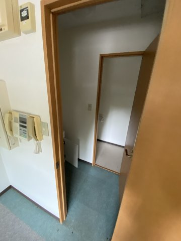 常滑市千代ケ丘１丁目貸事務所の洗面所