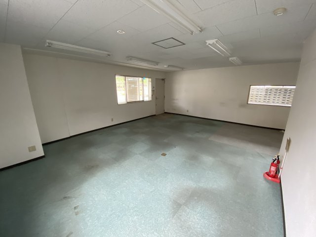 常滑市千代ケ丘１丁目貸事務所の内装