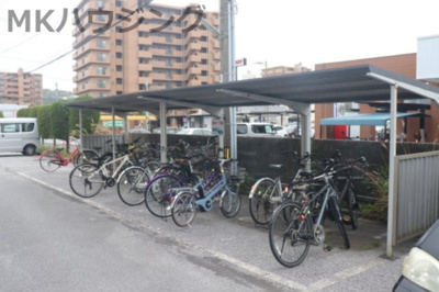 【その他共用部分】 | マイセル高須 | 敷地内にある駐輪場