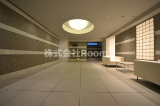 【エントランス】 | ＩＢＣ　Ｒｅｓｉｄｅｎｃｅ　Ｅａｓｔ | ゆとりのあるエントランスです