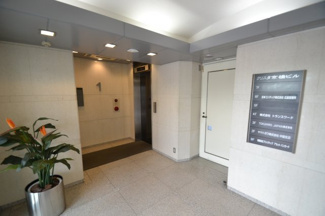 【エントランス】