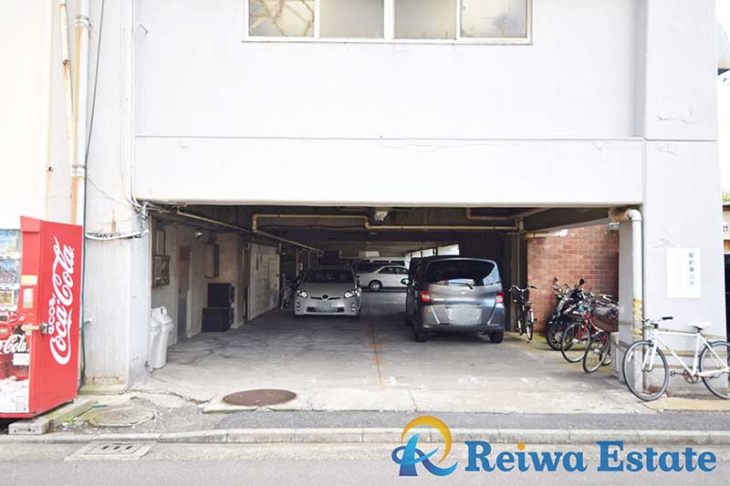 チサンマンション茅ヶ崎緑が浜の駐車場