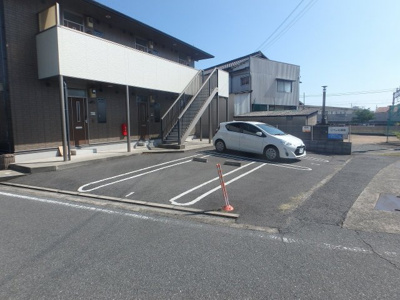 【駐車場】 | リベール熊見
