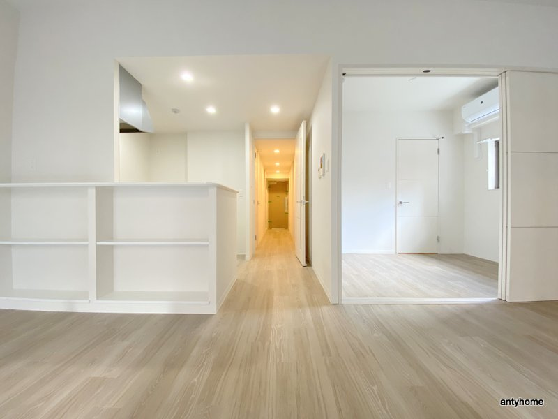 Fujiman南森町　仲介手数料無料の居間・リビング