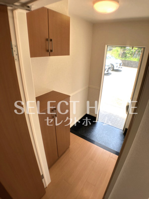  | ピソ・フロール