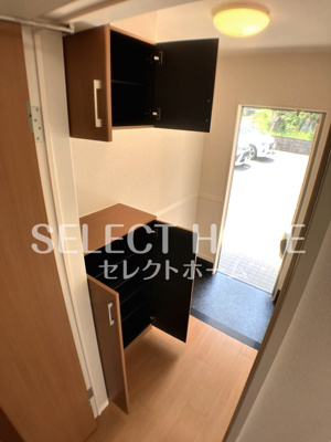  | ピソ・フロール