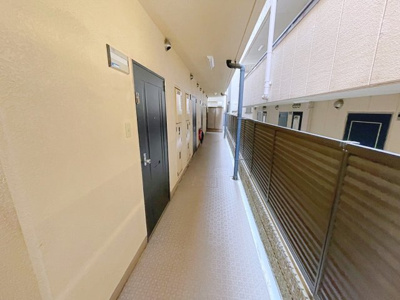 【その他共用部分】 | リサ上新庄 | 共用廊下