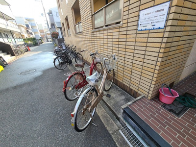 【その他共用部分】 | リサ上新庄 | 駐輪場です