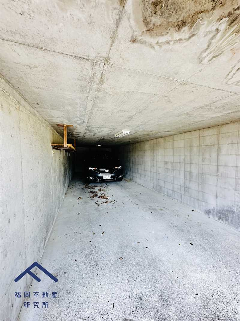 三養基郡基山町大字宮浦　戸建ての駐車場