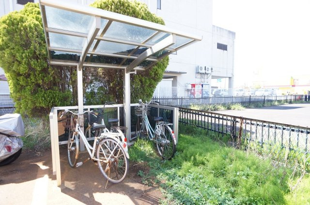 【その他共用部分】 | グリーンヒルズ新津 | 駐輪場