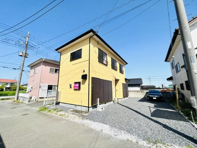 館林市青柳町　中古住宅の前面道路含む現地写真