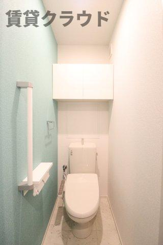 メゾン・アンソレイエのトイレ|ゆったりとした空間のトイレです