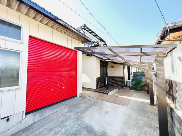 館林市近藤町　中古住宅の外観