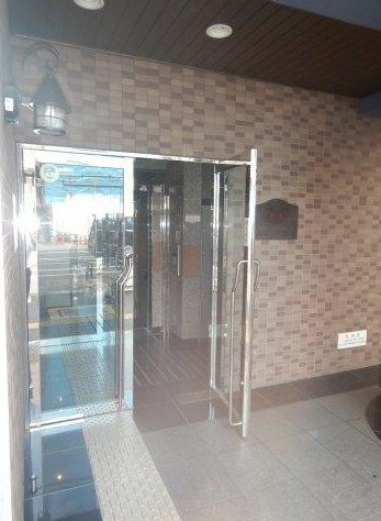 【エントランス】