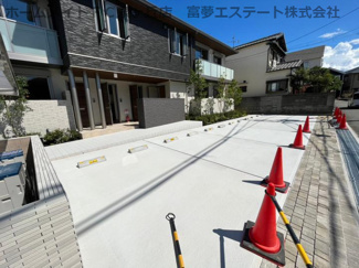 【駐車場】