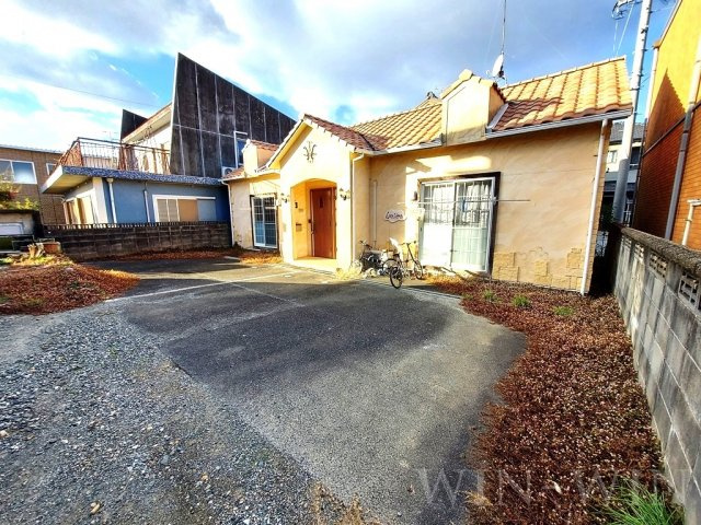 Luce Uenoの駐車場