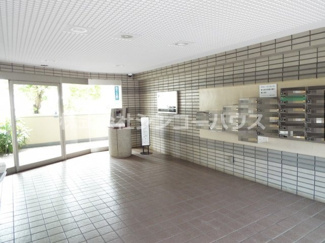 【エントランス】