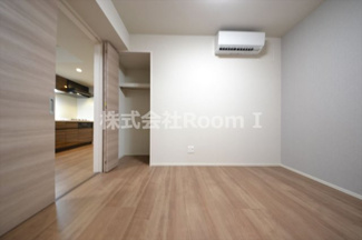 【洋室】 | ＩＢＣ　Ｒｅｓｉｄｅｎｃｅ　Ｗｅｓｔ | 使い勝手のいい洋室です