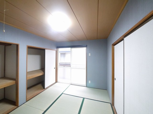 ルミエール　B棟（六条）の和室|和室があれば、来客や子供用のスペースとして活躍します