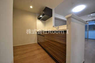 【キッチン】 | ＩＢＣ　Ｒｅｓｉｄｅｎｃｅ　Ｗｅｓｔ | コンパクトなキッチンで掃除もラクラク