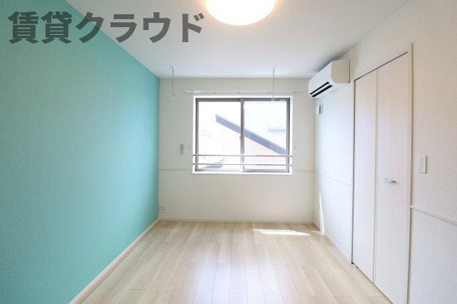 メゾン・アンソレイエの居間・リビング|こちらの居間で趣味の時間をお楽しみください