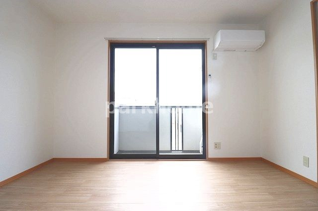 コーポリベール C棟の居間・リビング|居間です
※間取り反転の場合あり、内装が若干異なる場合がございます