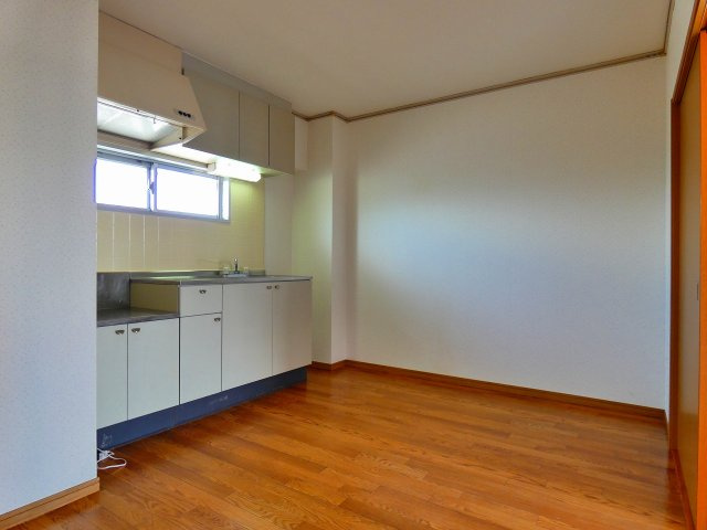 【居間・リビング】 | 7.5帖のキッチンスペースです。