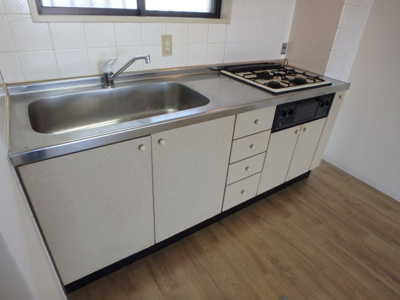 【キッチン】 | ＲＥＶＥ甲東園Ⅰ・Ⅱ