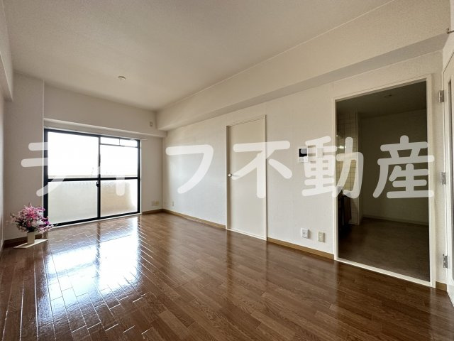 メゾンパルフェートの居間・リビング