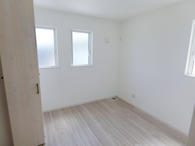 広島市安佐南区山本6丁目　 新築一戸建ての洋室|きれいな洋室です