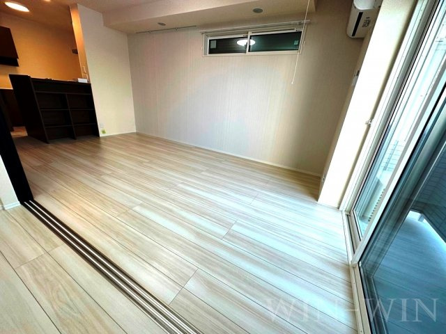 D-square湊町の居間・リビング