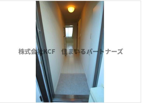 Reyの玄関|明るい玄関です