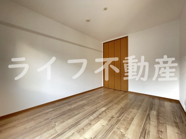 パナコート長田の洋室|落ち着いた色調の洋室です