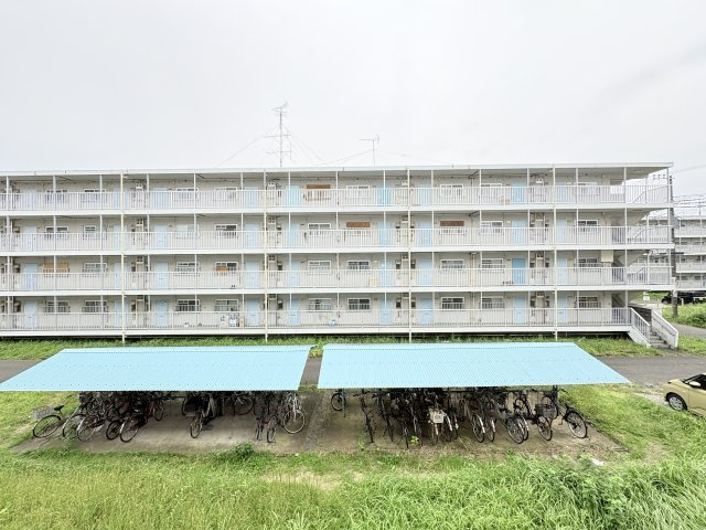 ビレッジハウス郷地6号棟の展望