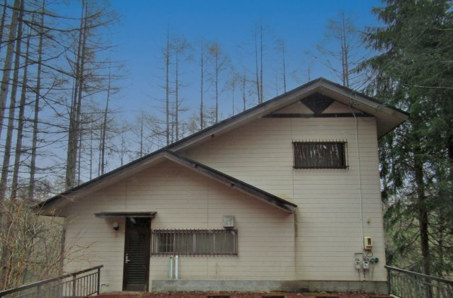鈴蘭高原別荘地①温泉付き木造２階建