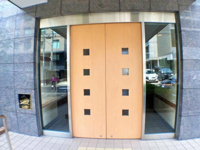 １１階建て最上階●南西角住戸●ペット飼育可●平成２８年フルリノベ済み●アパガーデンコート烏丸錦のエントランス|エントランス