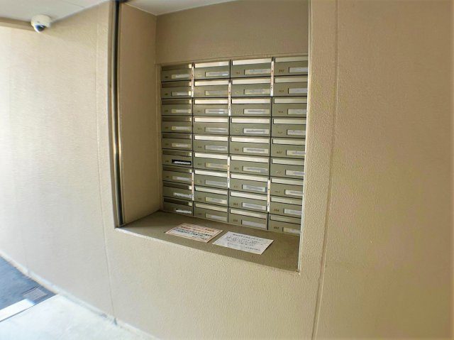 １１階建て最上階●南西角住戸●ペット飼育可●平成２８年フルリノベ済み●アパガーデンコート烏丸錦のその他共用部分|集合ポスト