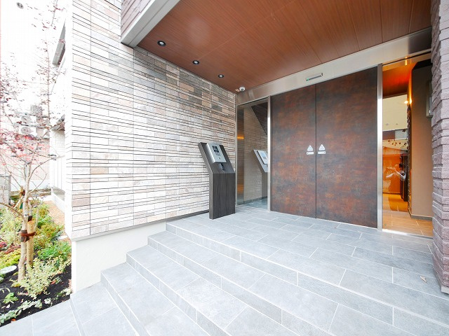 ＳｈａＭａｉｓｏｎ　Ｓｅｒｄｉｎａのエントランス