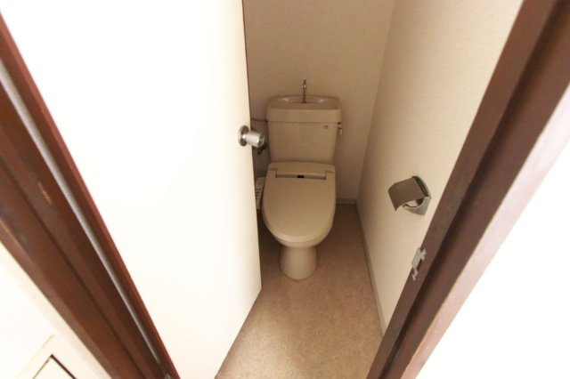 中吉アパートBのトイレ