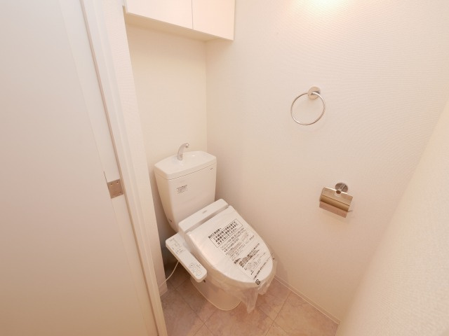 SERENiTE本町refletのトイレ