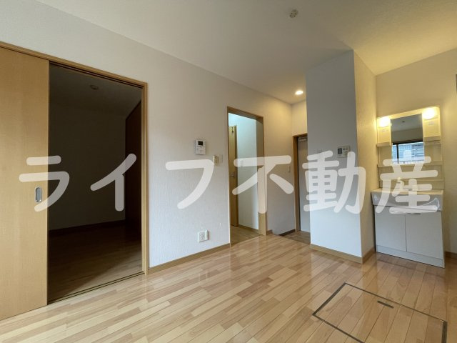 メゾンdeソレイユの内装|明るい色調の室内です