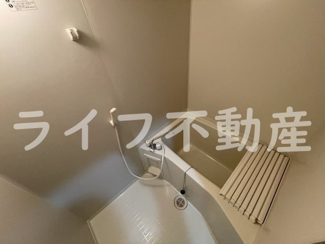 メゾンdeソレイユの浴室|落ち着いた空間のお風呂です