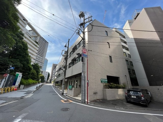 ディアシティ赤坂東館の外観