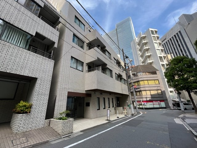 ディアシティ赤坂東館の外観