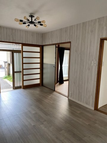 海南市重根・中古戸建・54455の居間・リビング