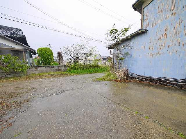 平瀬貸家の庭