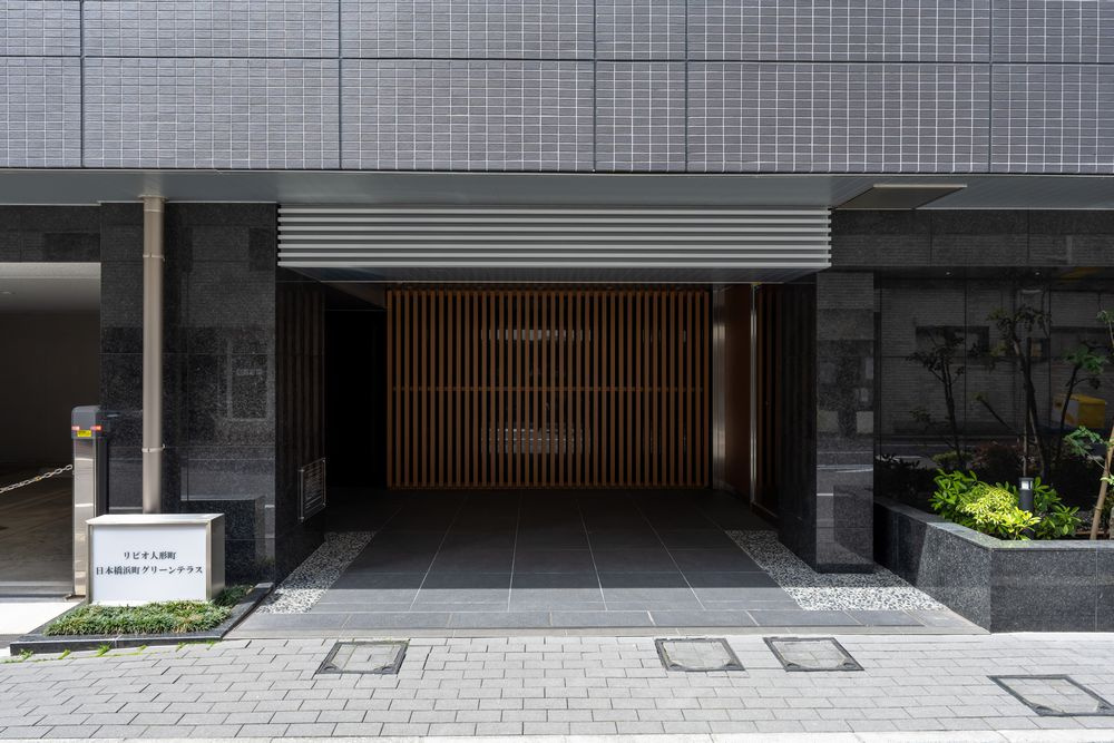 リビオ人形町日本橋浜町グリーンテラスのエントランス