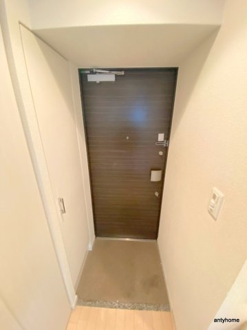 プレサンス天神橋ディオレ　仲介手数料無料の玄関