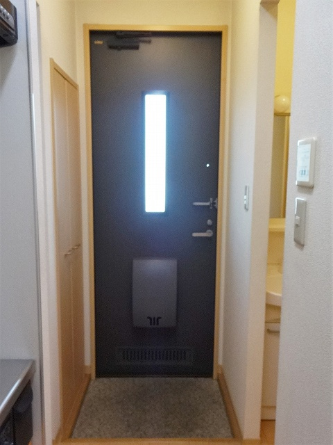 メイ・ヒルズ西中延の玄関