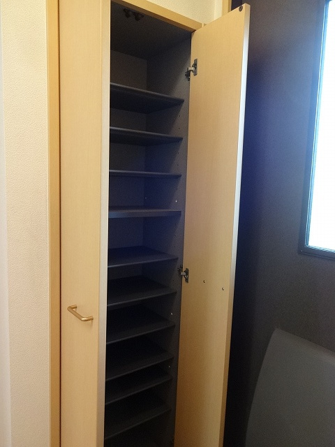 メイ・ヒルズ西中延の玄関